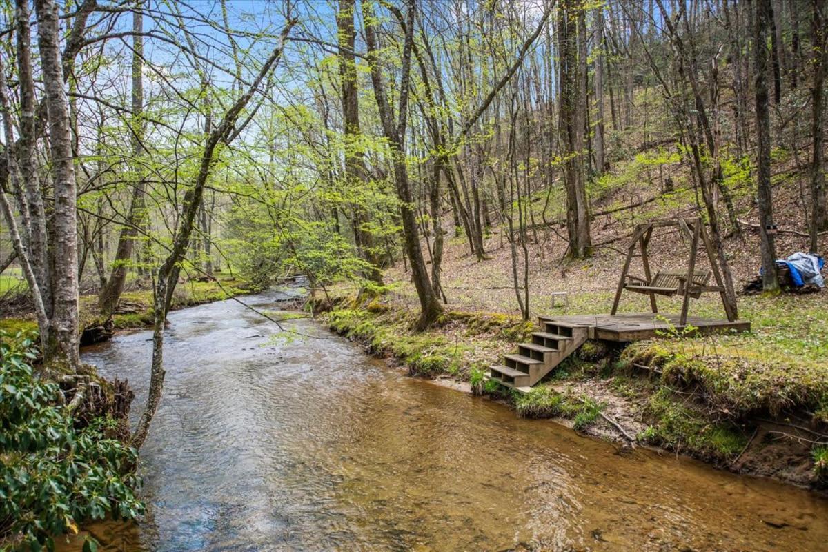 Вилла Cozy Cabin Beside Briar Creek, Fire Pit, Wifi Эллиджей Экстерьер фото